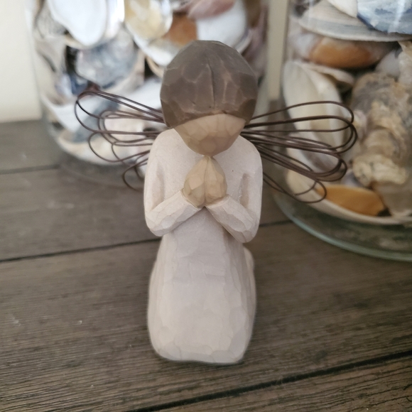 NWT Willow Tree "Angel of Prayer" Figurine